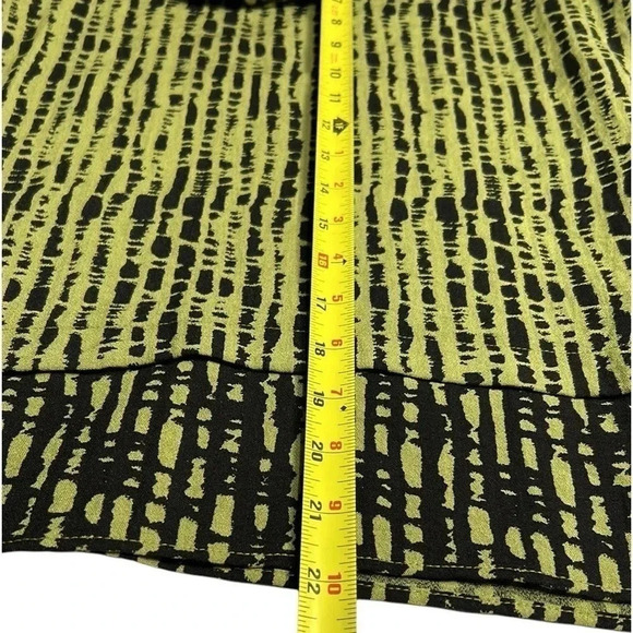 Habitat NEW! Flare,oversized top,PTP 22” sz medium , also have sm Green pullover - Picture 12 of 13